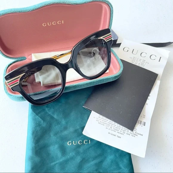 Gucci Original Black Sunglasses with Teal Case. Like new. Accessories | Gucci Black Sunglasses With Teal Case | Poshmark main image 4